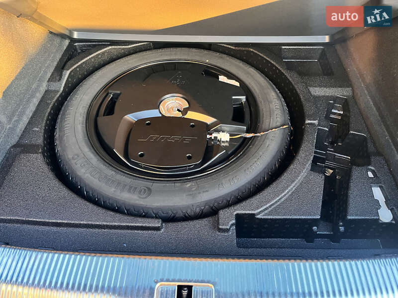 Внедорожник / Кроссовер Audi Q3 2016 в Львове