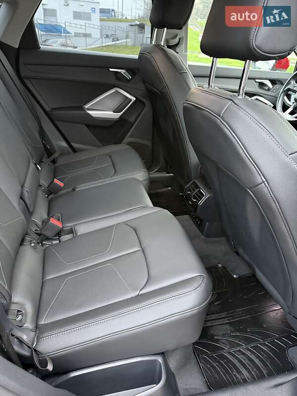 Внедорожник / Кроссовер Audi Q3 2021 в Киеве фото 49 Внедорожник / Кроссовер Audi Q3 2021 в Киеве