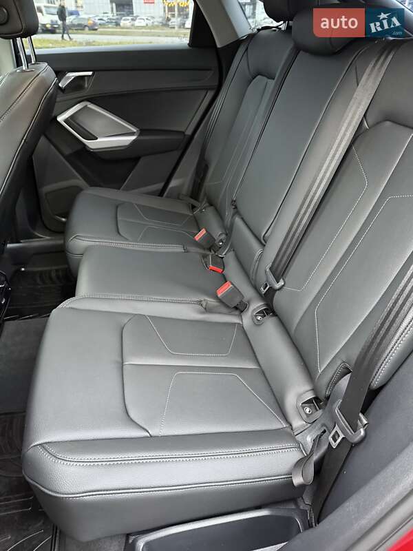 Внедорожник / Кроссовер Audi Q3 2021 в Киеве фото 51 Внедорожник / Кроссовер Audi Q3 2021 в Киеве
