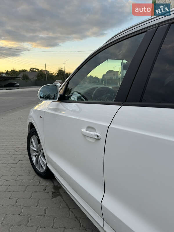 Внедорожник / Кроссовер Audi Q3 2018 в Владимире