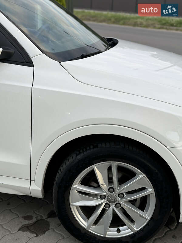 Внедорожник / Кроссовер Audi Q3 2018 в Владимире