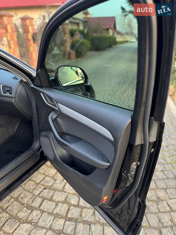 Позашляховик / Кросовер Audi Q3 2016 в Чернівцях фото 19 Позашляховик / Кросовер Audi Q3 2016 в Чернівцях