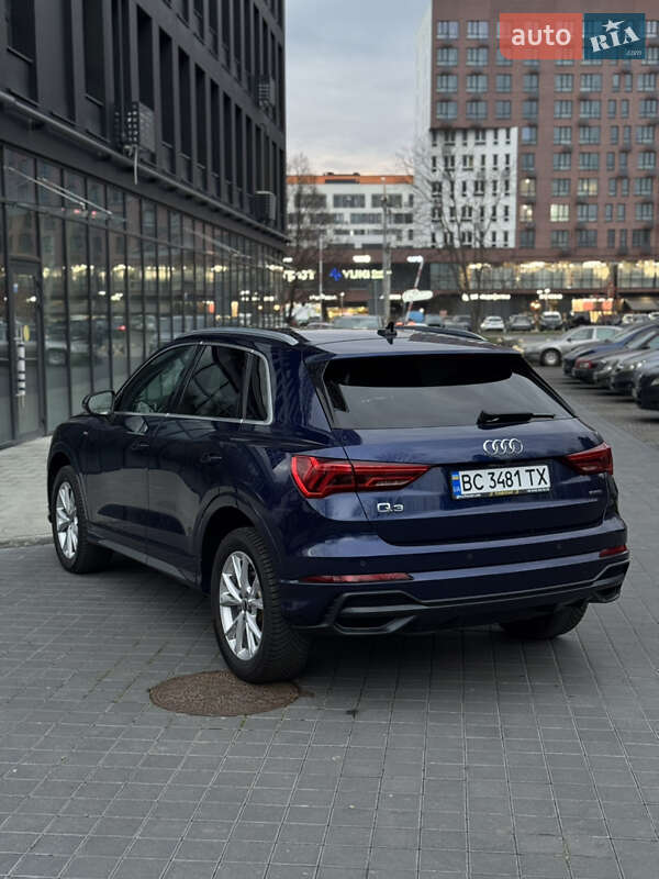 Позашляховик / Кросовер Audi Q3 2020 в Львові