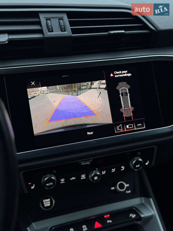 Позашляховик / Кросовер Audi Q3 2020 в Львові