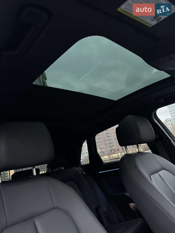 Позашляховик / Кросовер Audi Q3 2020 в Львові