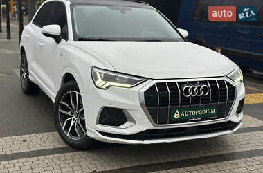 Внедорожник / Кроссовер Audi Q3 2020 в Киеве