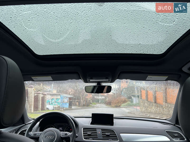 Внедорожник / Кроссовер Audi Q3 2017 в Киеве