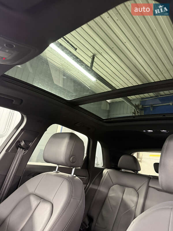 Позашляховик / Кросовер Audi Q3 2019 в Києві