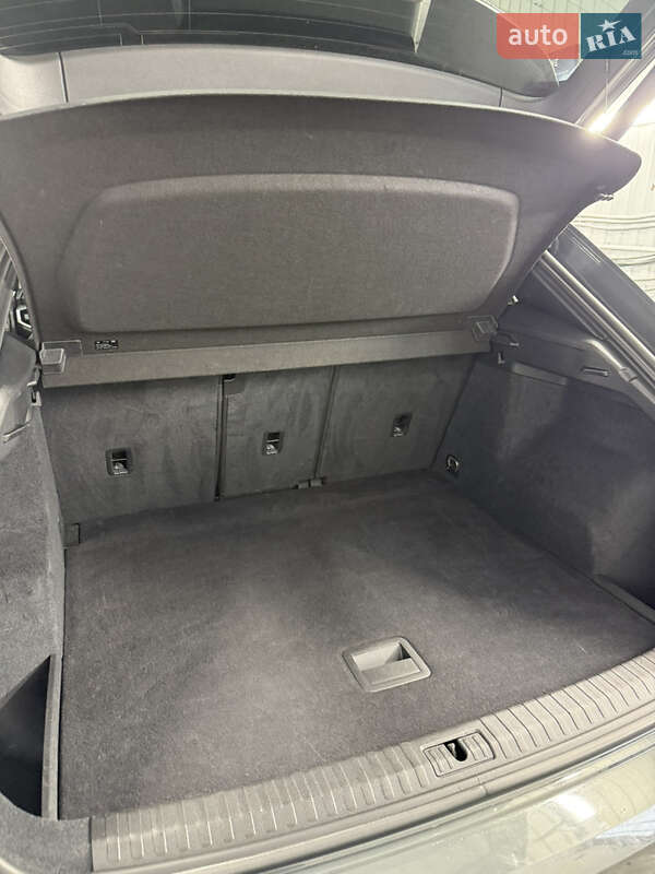 Позашляховик / Кросовер Audi Q3 2019 в Києві