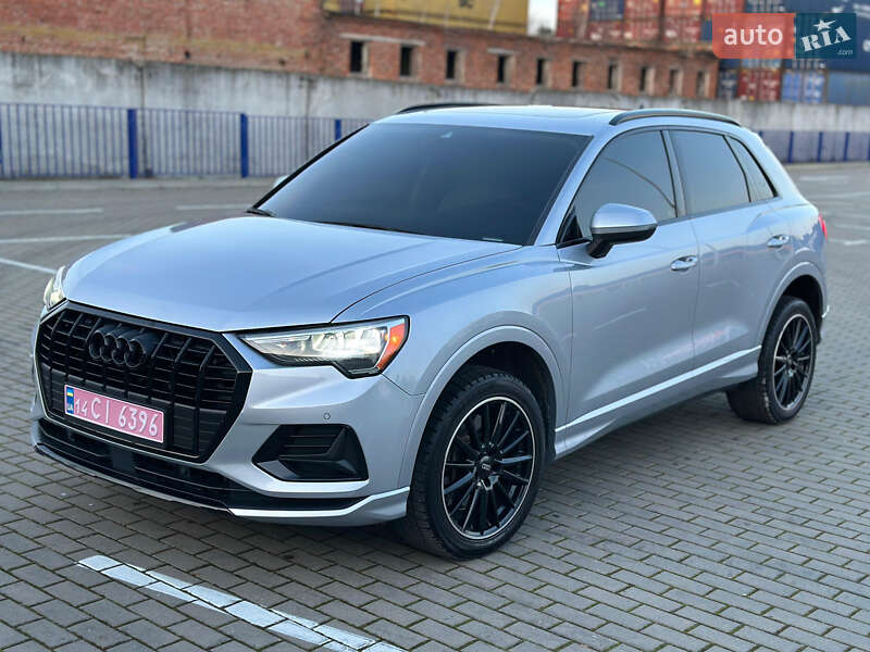 Внедорожник / Кроссовер Audi Q3 2020 в Тернополе