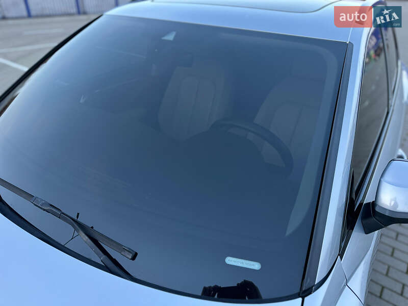 Внедорожник / Кроссовер Audi Q3 2020 в Тернополе