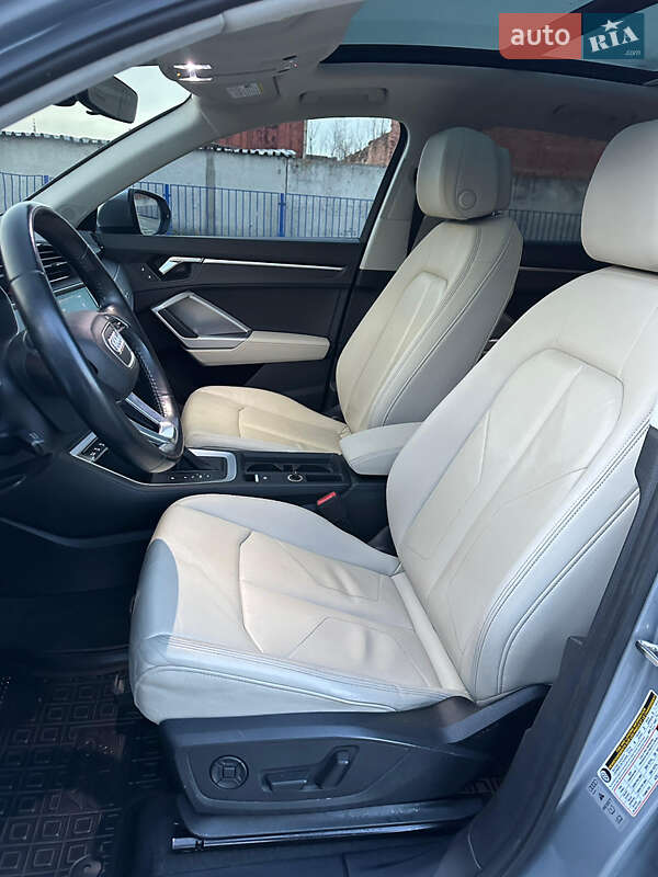 Внедорожник / Кроссовер Audi Q3 2020 в Тернополе