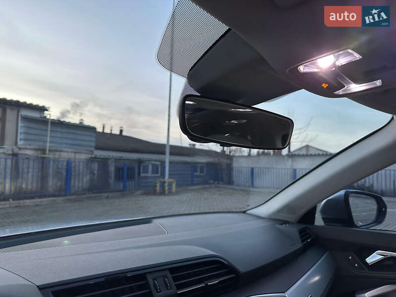 Внедорожник / Кроссовер Audi Q3 2020 в Тернополе