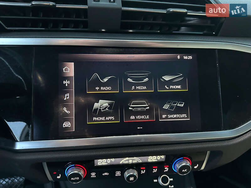 Внедорожник / Кроссовер Audi Q3 2020 в Тернополе