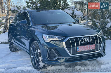 Внедорожник / Кроссовер Audi Q3 2021 в Львове