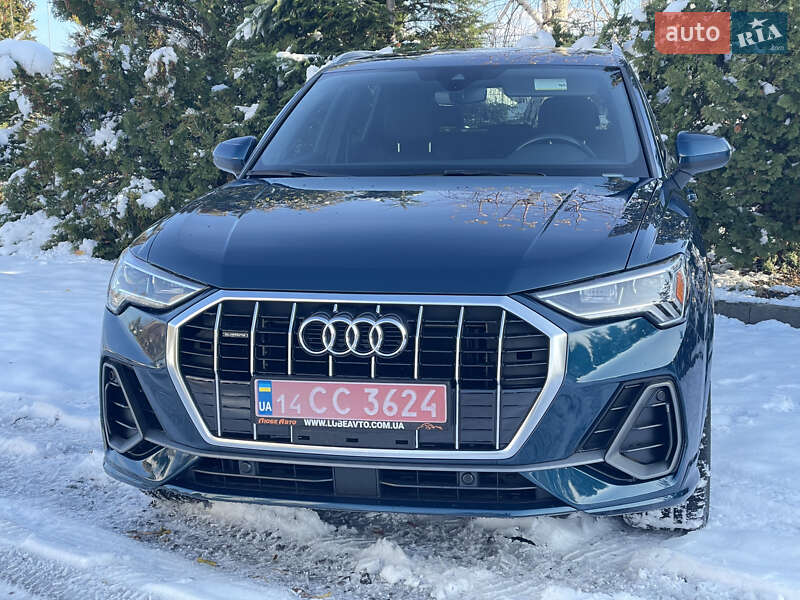 Позашляховик / Кросовер Audi Q3 2021 в Львові