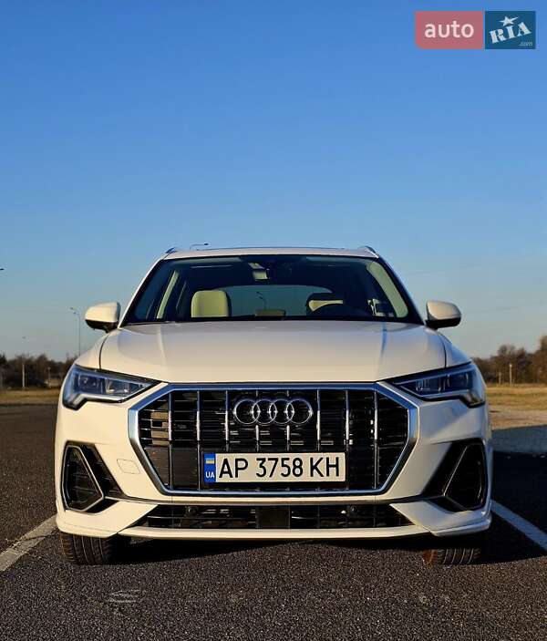Позашляховик / Кросовер Audi Q3 2022 в Києві