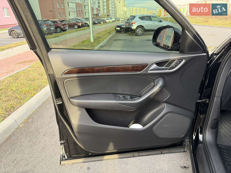 Позашляховик / Кросовер Audi Q3 2012 в Вінниці