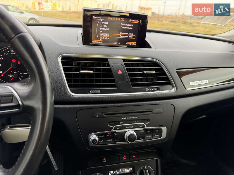 Позашляховик / Кросовер Audi Q3 2012 в Вінниці