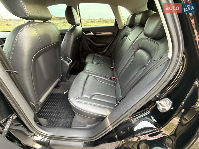 Позашляховик / Кросовер Audi Q3 2012 в Вінниці