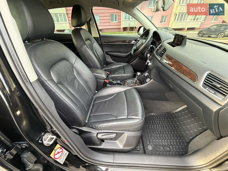 Позашляховик / Кросовер Audi Q3 2012 в Вінниці