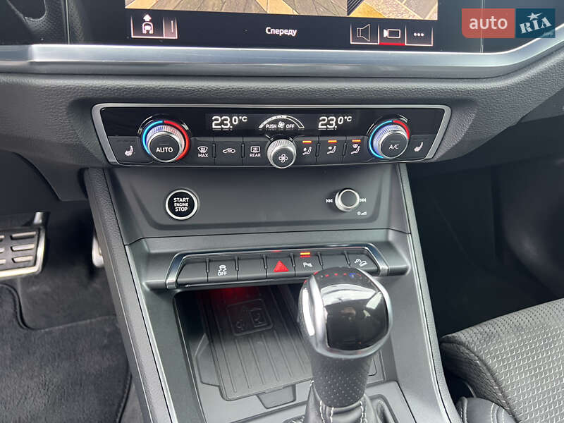 Позашляховик / Кросовер Audi Q3 2020 в Мукачевому