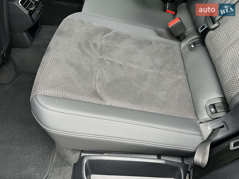 Позашляховик / Кросовер Audi Q3 2020 в Мукачевому