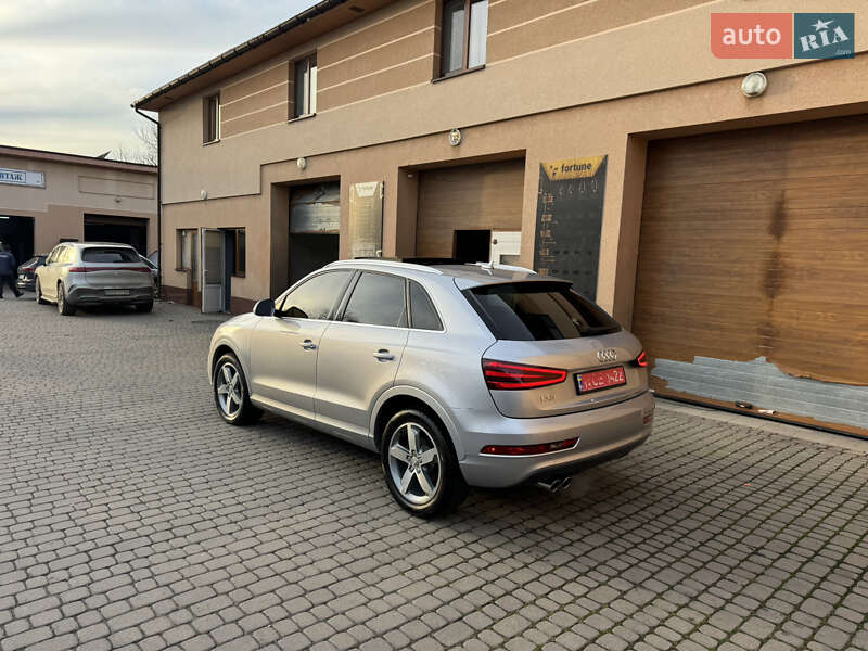 Внедорожник / Кроссовер Audi Q3 2015 в Ужгороде