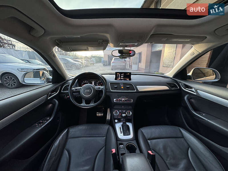 Внедорожник / Кроссовер Audi Q3 2015 в Ужгороде