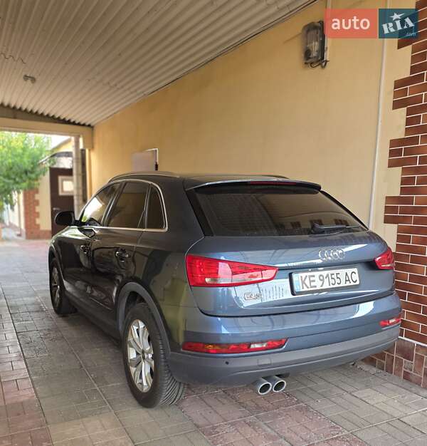 Позашляховик / Кросовер Audi Q3 2016 в Дніпрі