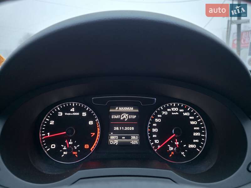 Позашляховик / Кросовер Audi Q3 2016 в Дніпрі