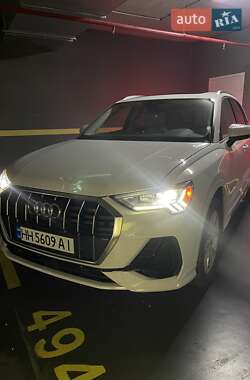 Внедорожник / Кроссовер Audi Q3 2022 в Одессе
