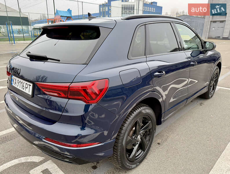 Позашляховик / Кросовер Audi Q3 2019 в Києві