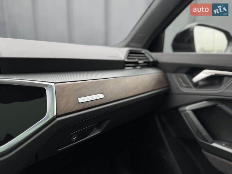 Внедорожник / Кроссовер Audi Q3 2022 в Луцке