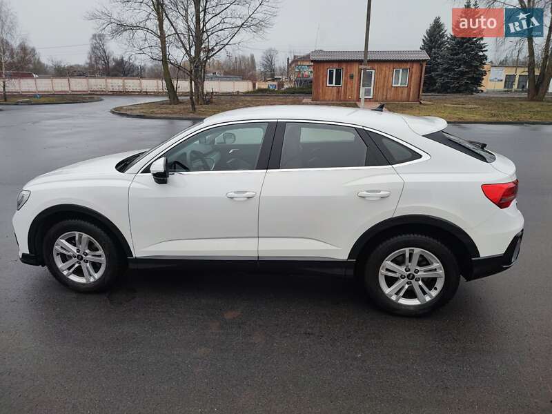 Позашляховик / Кросовер Audi Q3 2021 в Чернігові
