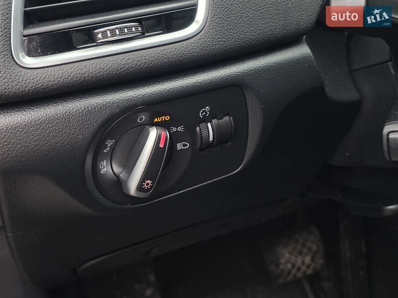 Внедорожник / Кроссовер Audi Q3 2017 в Тернополе