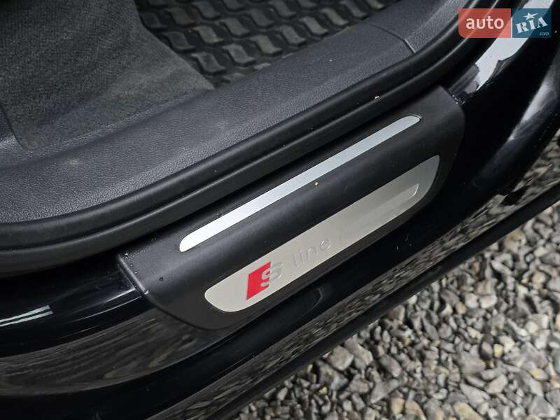 Внедорожник / Кроссовер Audi Q3 2017 в Тернополе