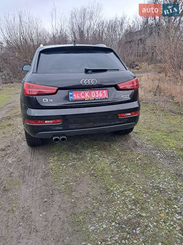 Позашляховик / Кросовер Audi Q3 2016 в Чернівцях