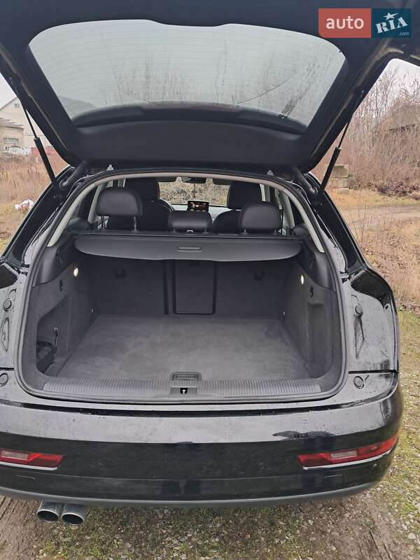 Позашляховик / Кросовер Audi Q3 2016 в Чернівцях