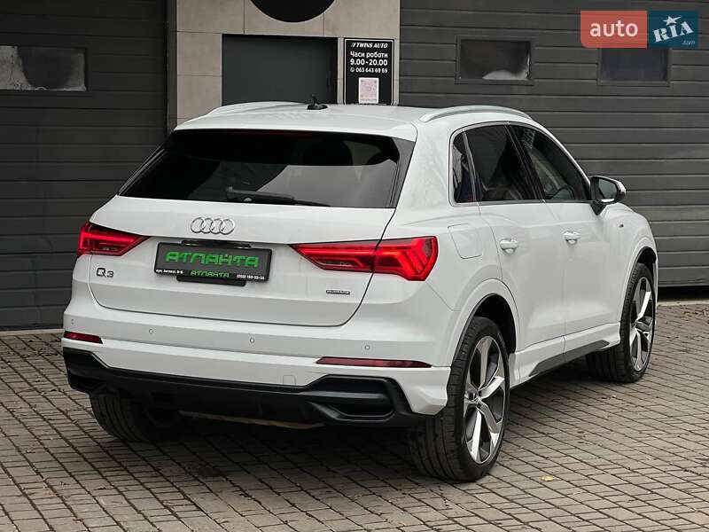 Внедорожник / Кроссовер Audi Q3 2019 в Одессе
