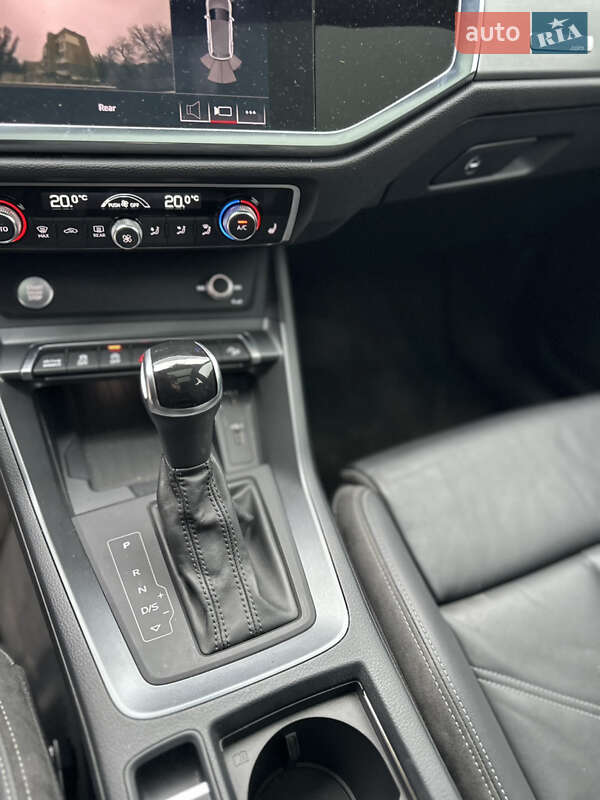 Внедорожник / Кроссовер Audi Q3 2020 в Тернополе