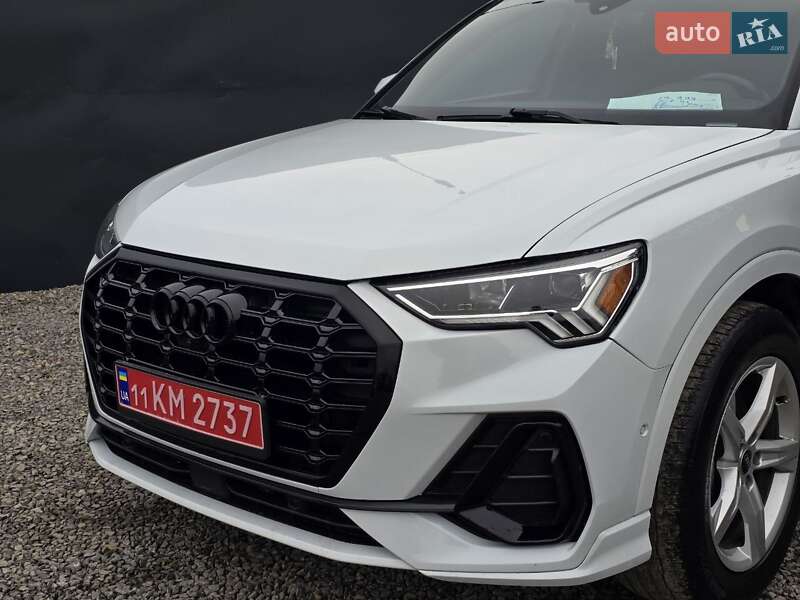 Внедорожник / Кроссовер Audi Q3 2019 в Тернополе