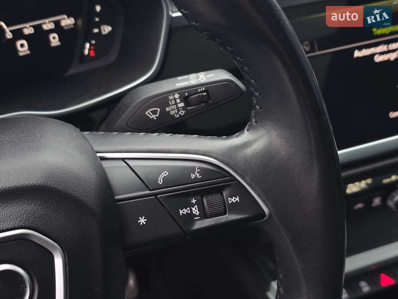 Внедорожник / Кроссовер Audi Q3 2019 в Тернополе