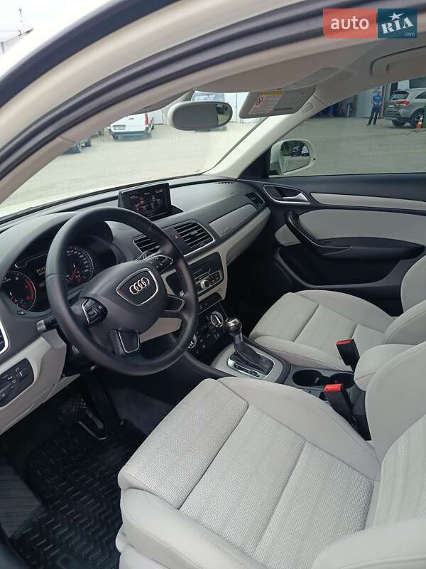 Внедорожник / Кроссовер Audi Q3 2012 в Коломые