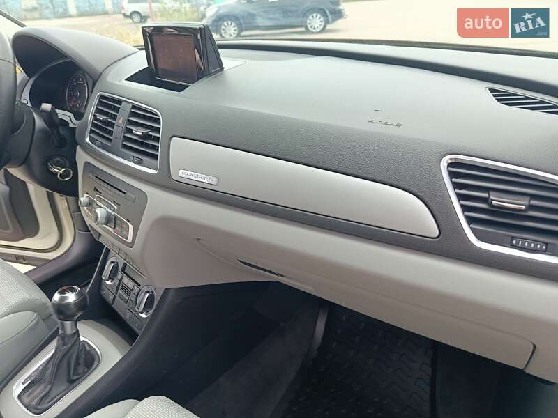 Внедорожник / Кроссовер Audi Q3 2012 в Коломые