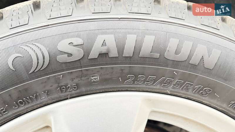 Внедорожник / Кроссовер Audi Q3 2019 в Львове