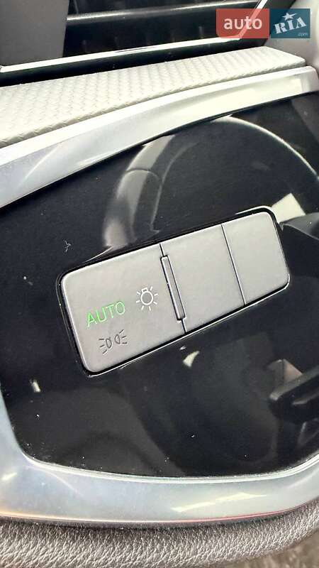 Внедорожник / Кроссовер Audi Q3 2019 в Львове