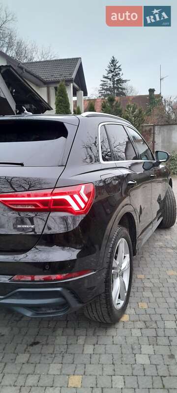 Внедорожник / Кроссовер Audi Q3 2020 в Стрые