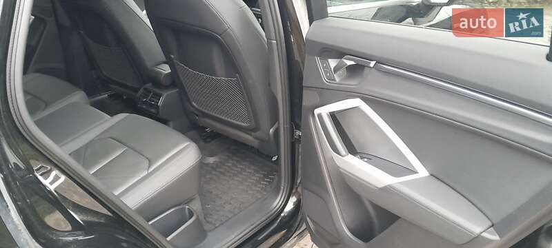 Внедорожник / Кроссовер Audi Q3 2020 в Стрые