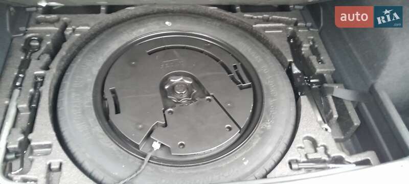 Внедорожник / Кроссовер Audi Q3 2020 в Стрые